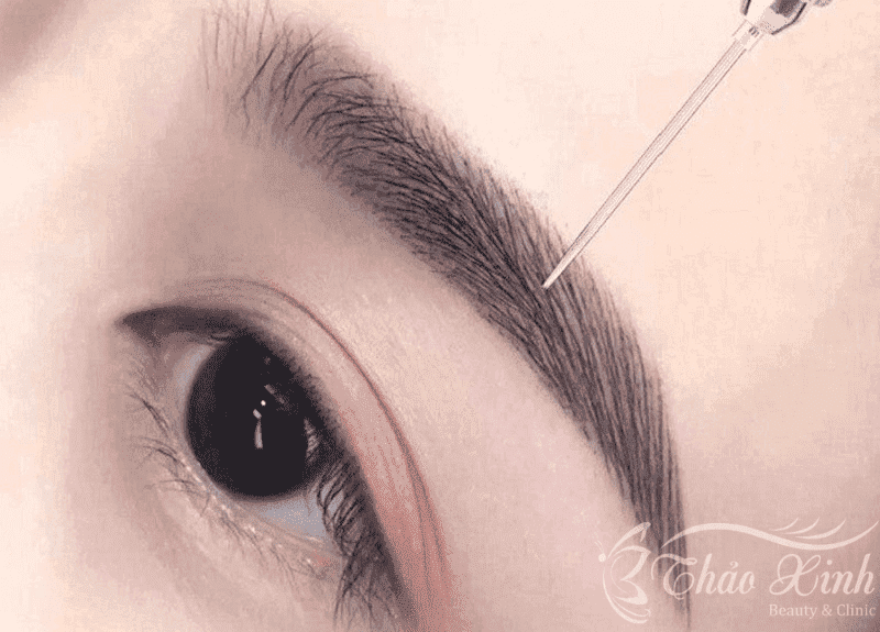 Điêu khắc chân mày