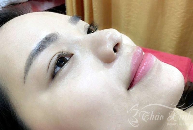 Phun mày tán bột