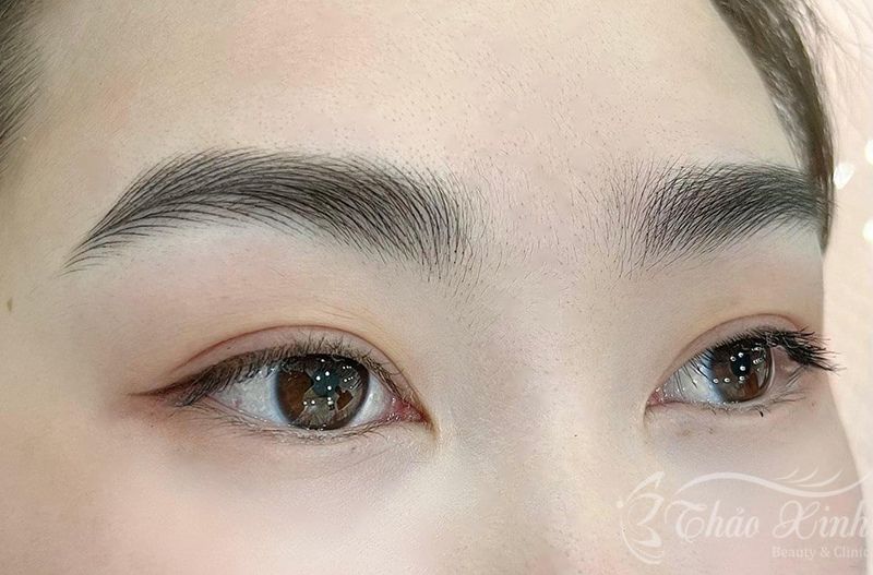 Cách làm lông mày mọc nhanh trong 1 tuần